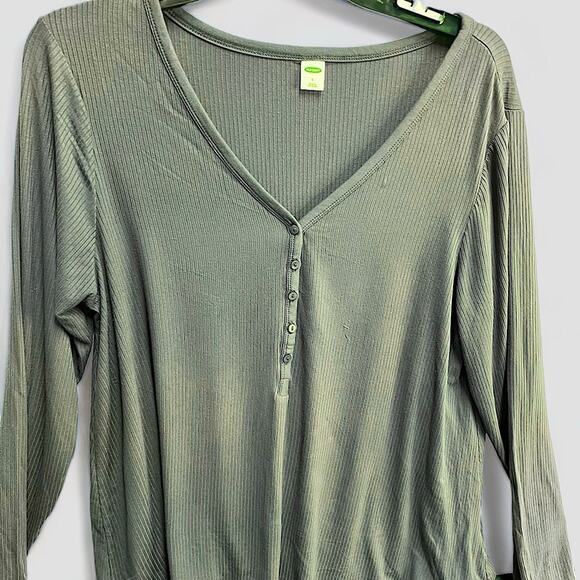 Old Navy long sleeve ribbedl pull over. Women’s. Size large. Olive green. - Picture 3 of 9